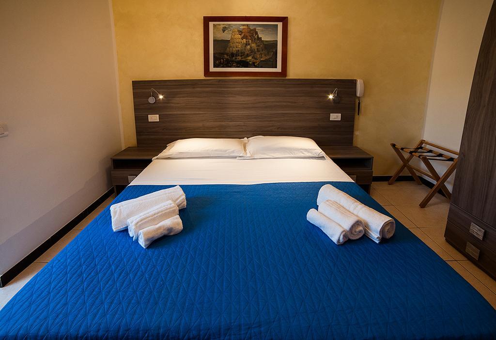 Hotel Madison กาบิชเชมาเร ภายนอก รูปภาพ