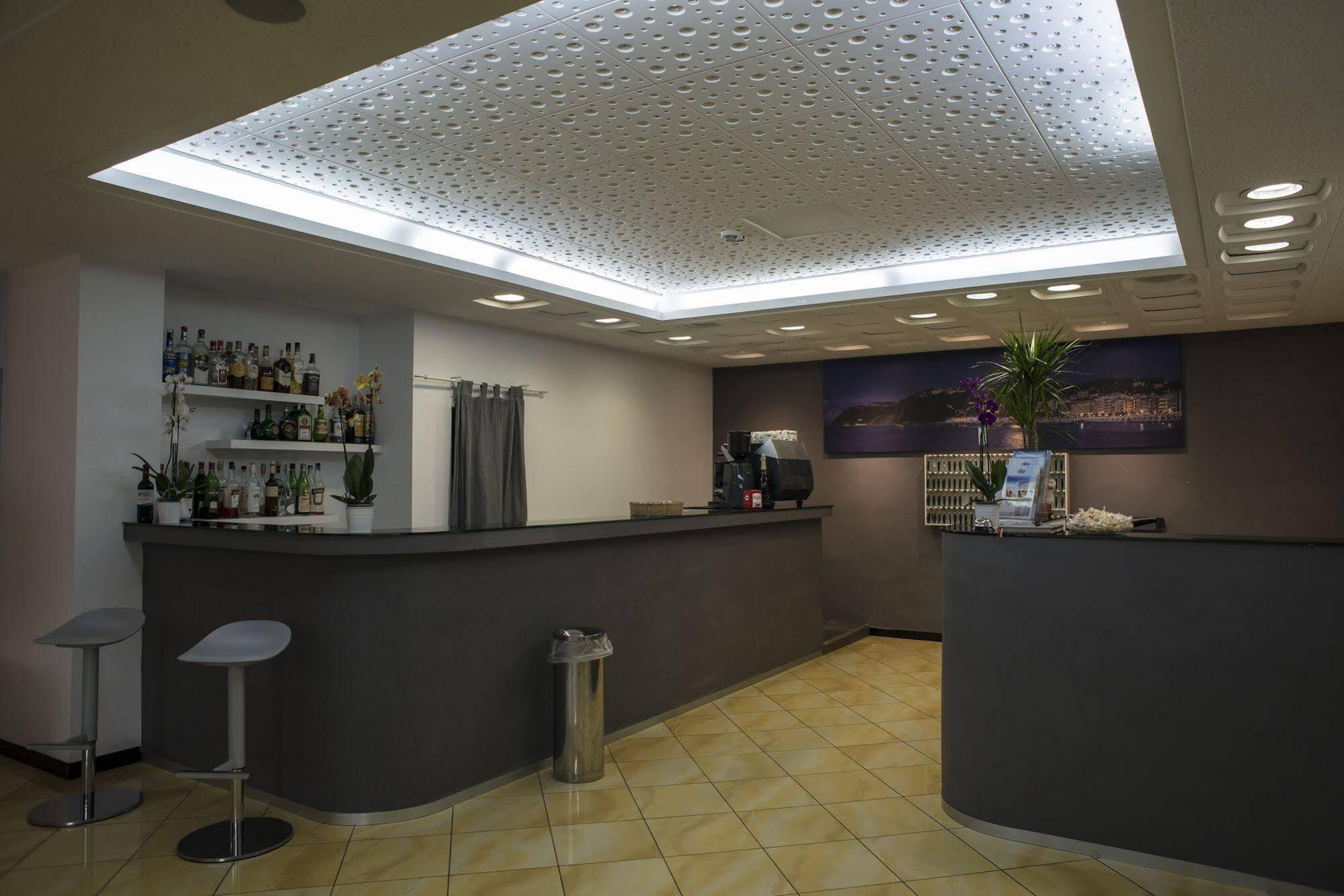 Hotel Madison กาบิชเชมาเร ภายนอก รูปภาพ