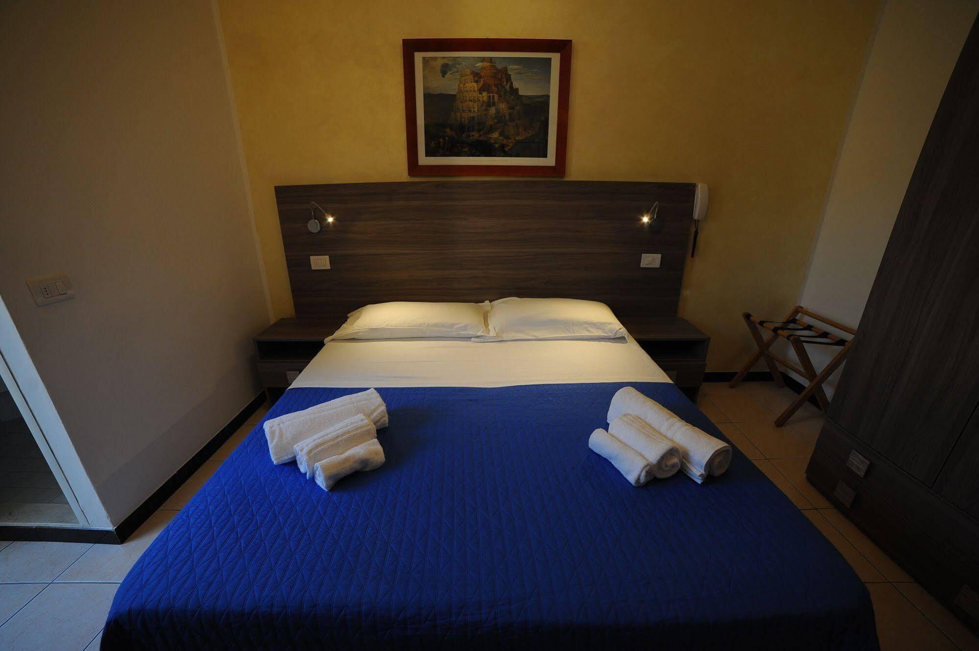 Hotel Madison กาบิชเชมาเร ภายนอก รูปภาพ